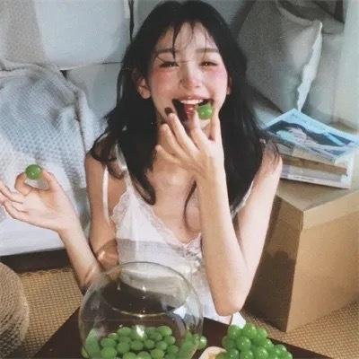 红妆2011海报