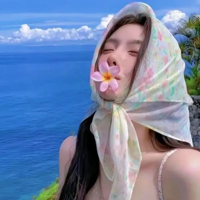 彩凤云裳海报