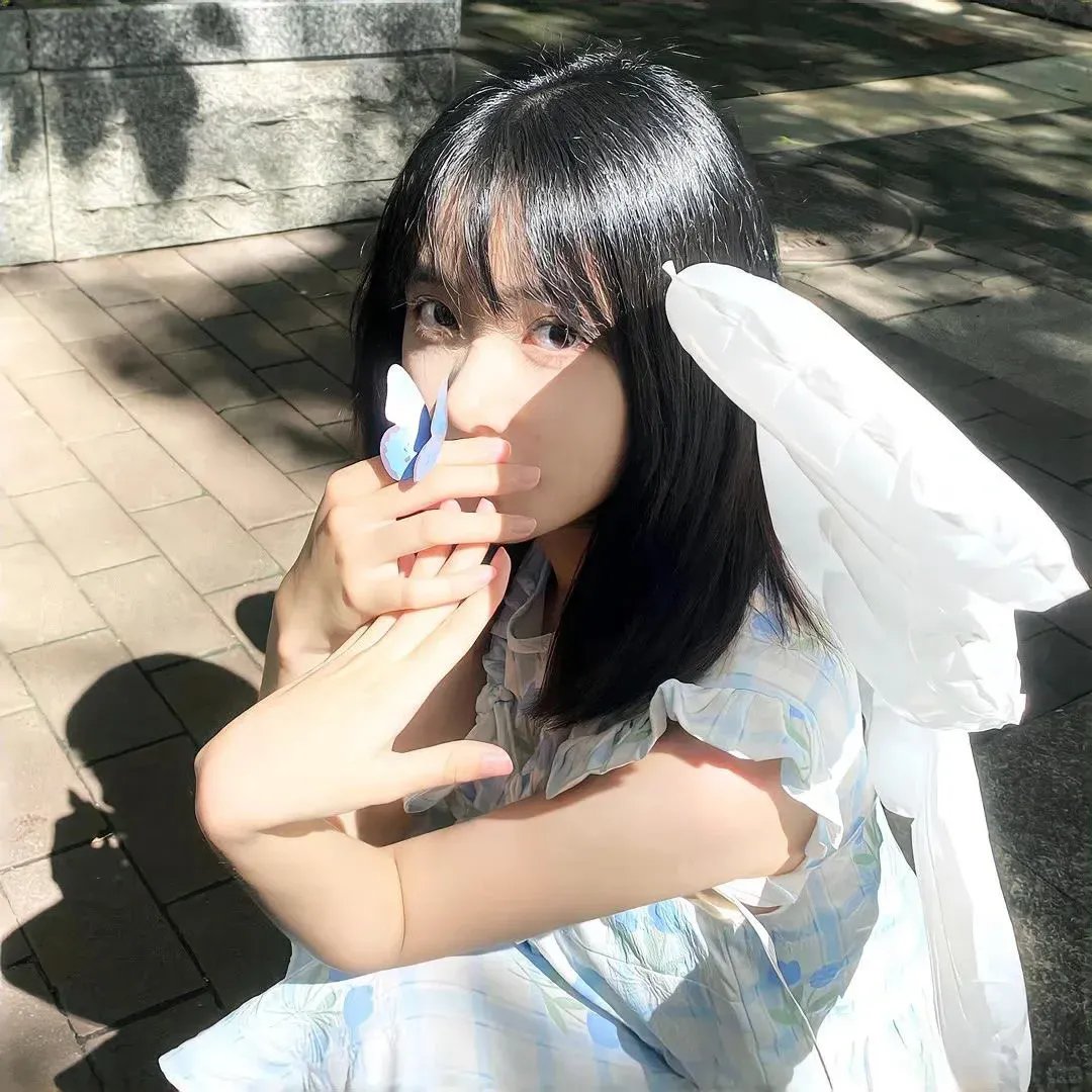 白玉思无瑕海报
