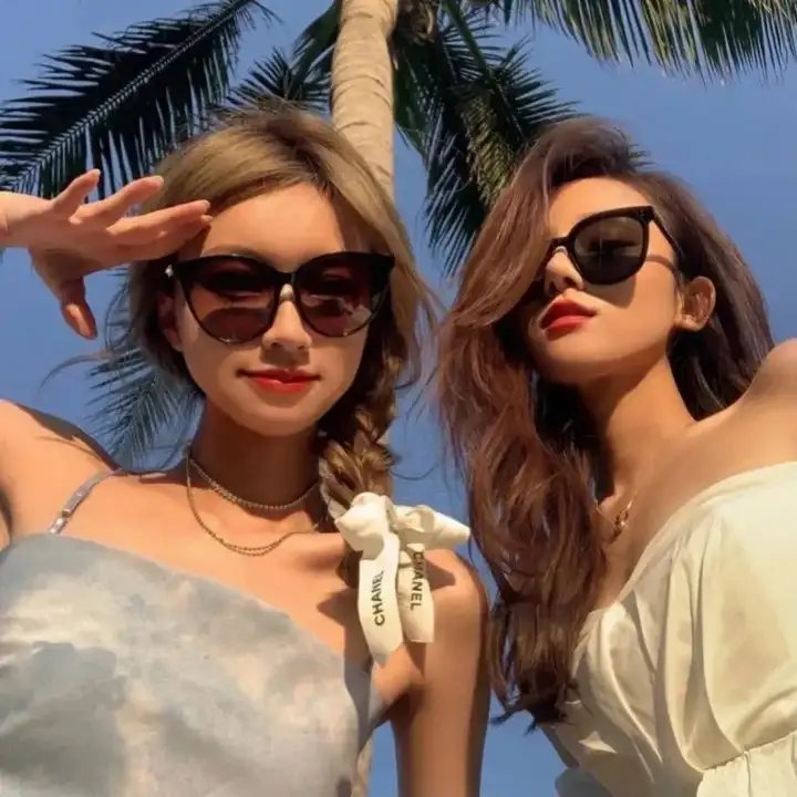 别让爱情走弯路海报