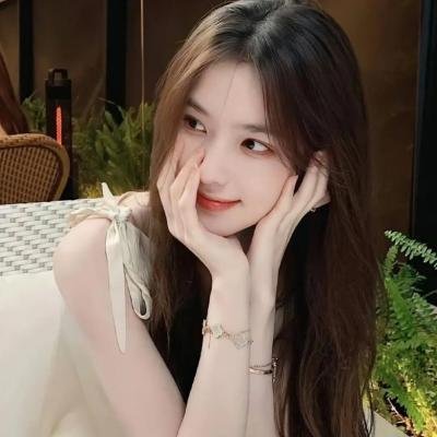 女高怪谈重启：母校海报