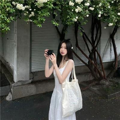 新闻线索海报